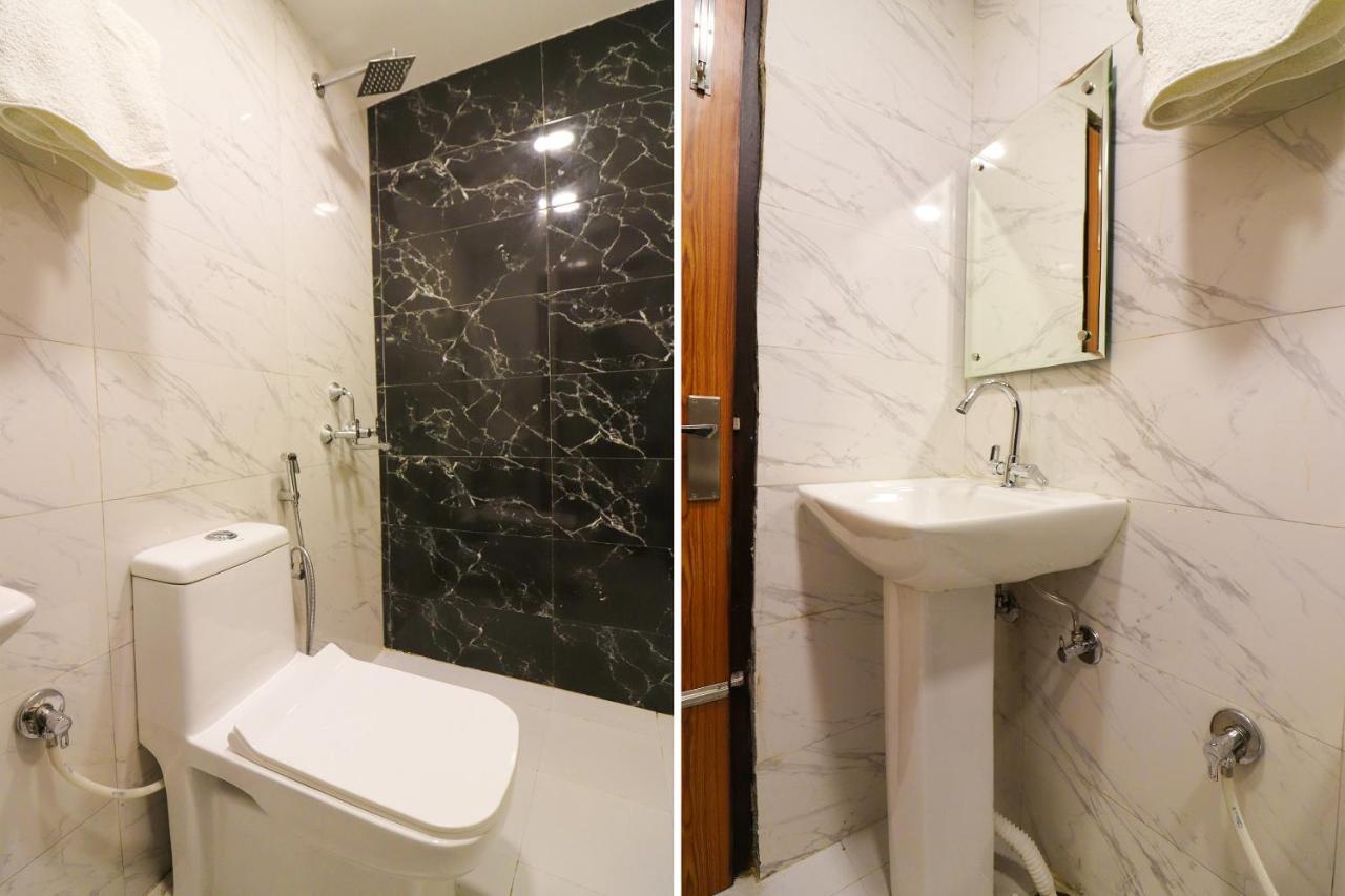 Oyo 63841 White Orchid Hotel Indraprastha Екстериор снимка