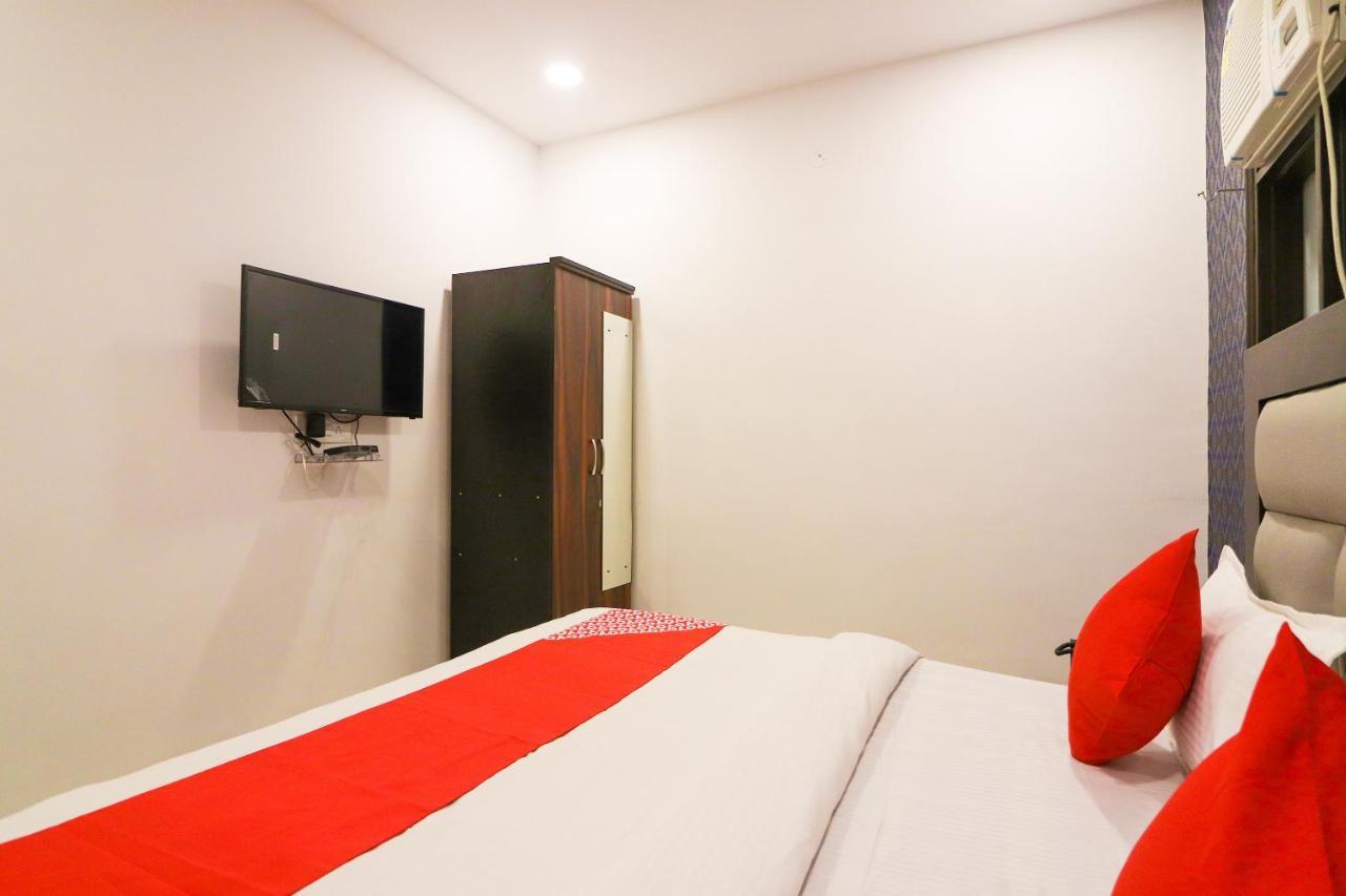 Oyo 63841 White Orchid Hotel Indraprastha Екстериор снимка